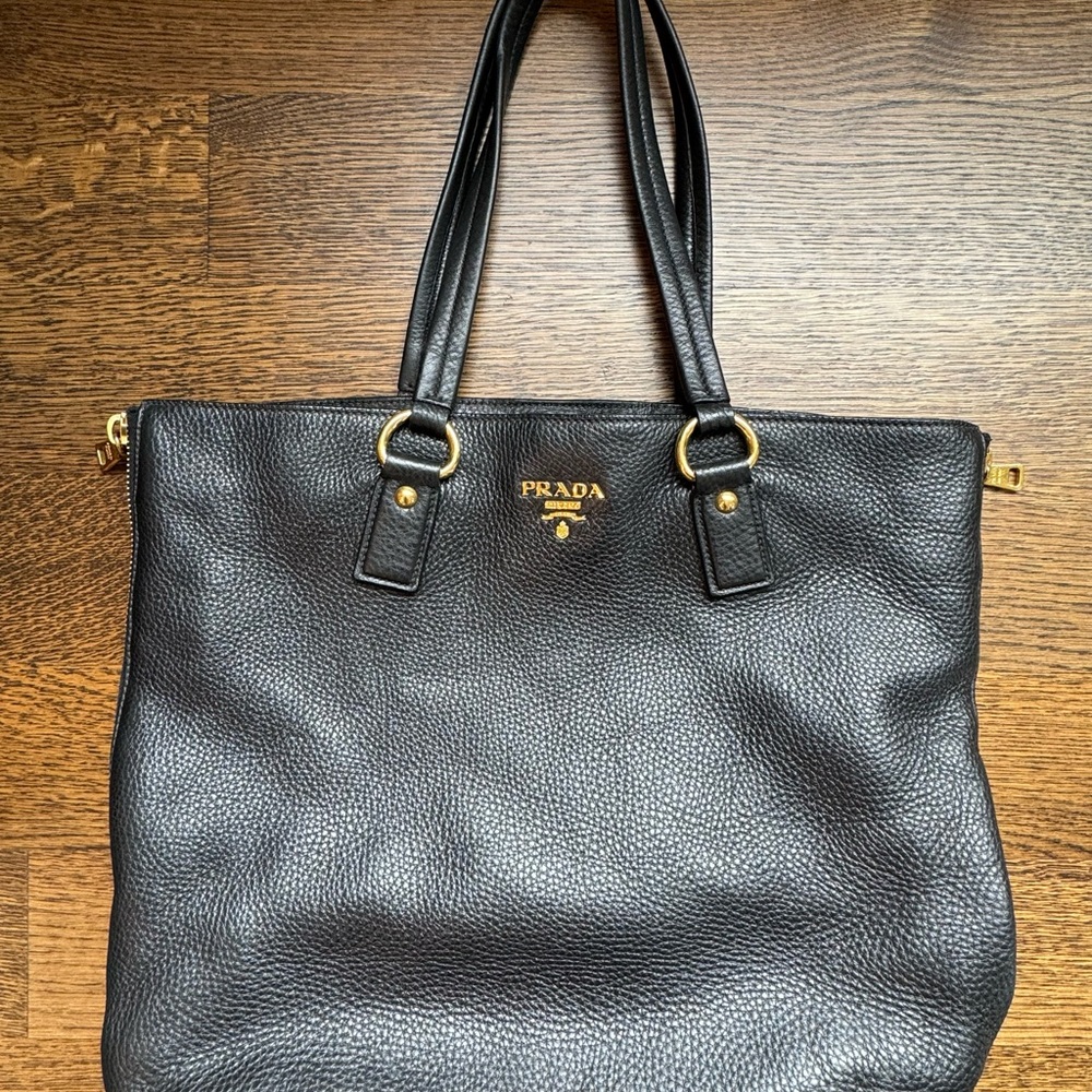 PRADA BLACK PEBBLED LEATHER TOTE